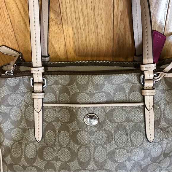 Coach Leather Logo Brown/ Tan Bag/ Tote - Picture 3 of 9